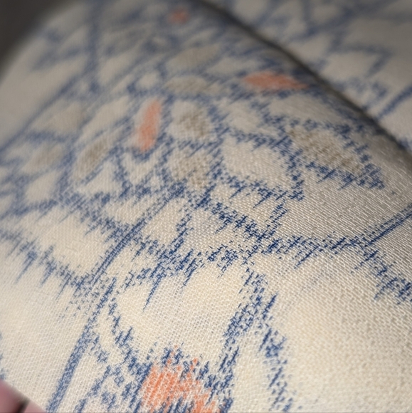 Vintage White & Blue Kimono - Picture 10 of 11